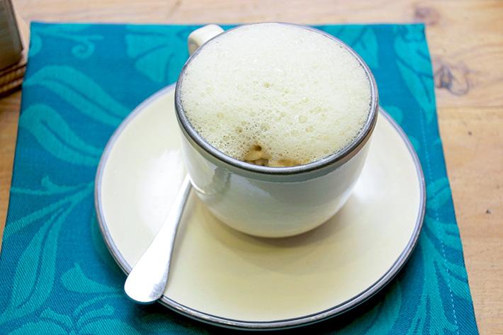 capuchino de risotto de setas y espuma de parmesano